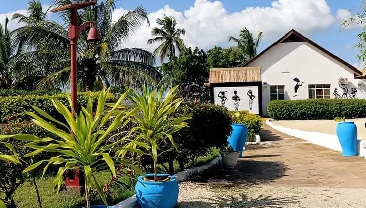 For Outright Sale:10 BDRMS BEACH-FRONT BOUTIQUE