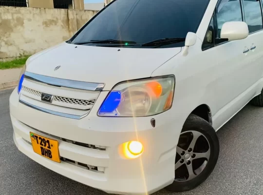 TOYOTA NOAH NEW SHAPE, # DHB IN DAR.