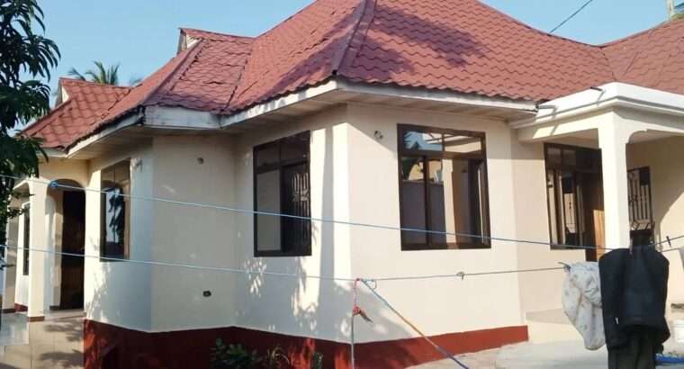 NYUMBA YENYE HATI, VYUMBA (4) MBAGALA CHAMAZI.