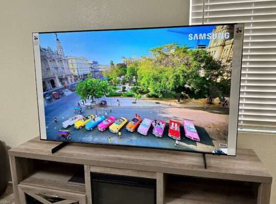 SAMSUNG 65″ Crystal UHD 4K CU8000 UHD 4K 2023