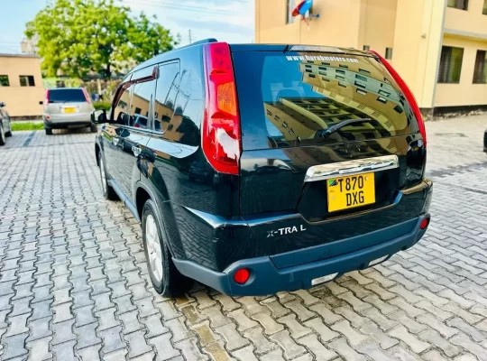 NISSAN XTRAIL NEW-MODEL, NO. DXG IN DAR