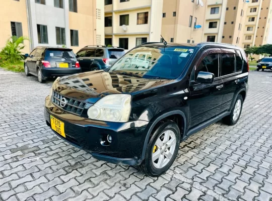 NISSAN XTRAIL NEW-MODEL, NO. DXG IN DAR