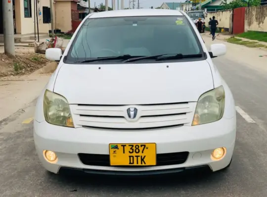 TOYOTA IST, NO. DTK IN DAR