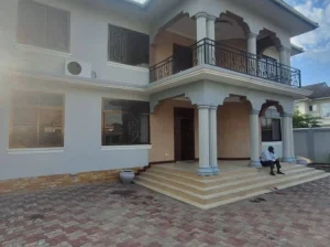 5 BDRM HOME WITH SERVANT’S QTR.,TEGETA-NAMANGA