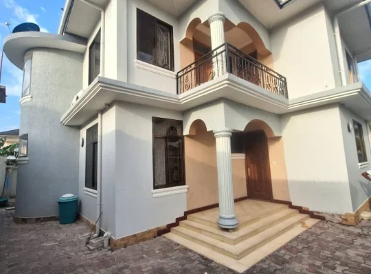 5 BDRM HOME WITH SERVANT’S QTR.,TEGETA-NAMANGA