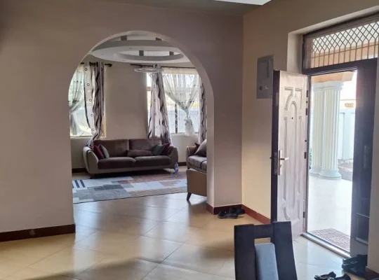 5 BDRM HOME WITH SERVANT’S QTR.,TEGETA-NAMANGA