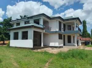 5 BDRM SPACIOUS HOUSE, 6,750 SQM PLOT AT PUGU.