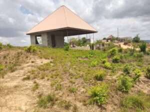 KIWANJA SQM.1,500, KINAUZWA NA BANK,LUGULUNI.