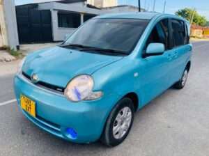 TOYOTA SIENTA, # DXT, TSHS.10 MIL. IN DAR.