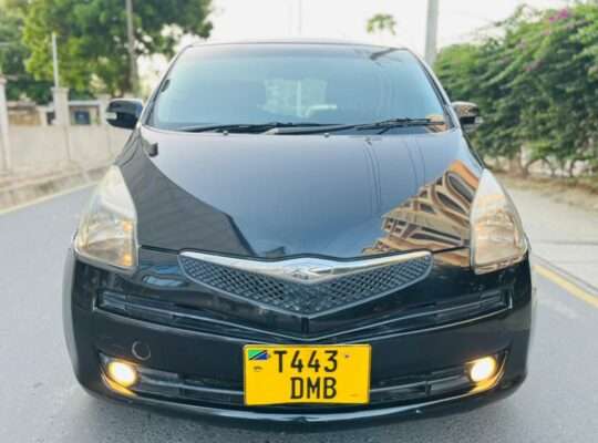 TOYOTA RACTIS, # DMB, 11 MIL. IN DAR.