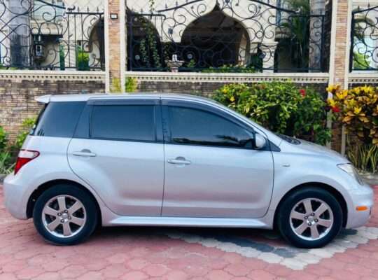 TOYOTA IST, # DTB, TSHS.13.5 MIL IN DAR.