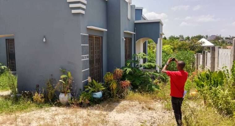 NYUMBA YA KISASA INAUZWA NA BANK, MBOPO-MADALE.