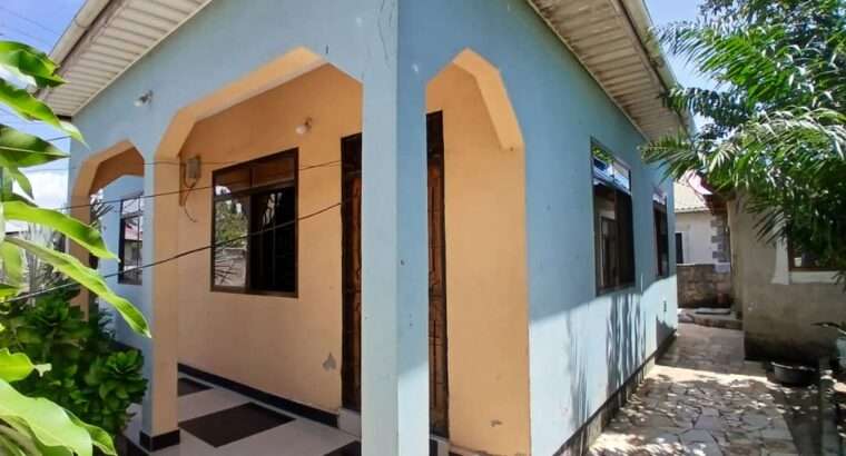 NYUMBA 3 KIWANJA KIMOJA, MOMBASA/UKONGA.