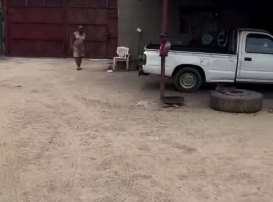 KIWANJA SQM.1,350 BIASHARA NA MAKAZI,SINZA-E.