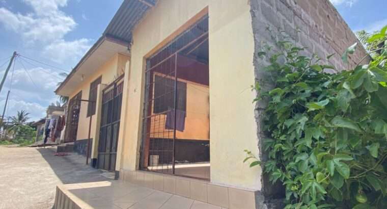 NYUMBA YA VYUMBA 5, KINYELEZI BANGULO