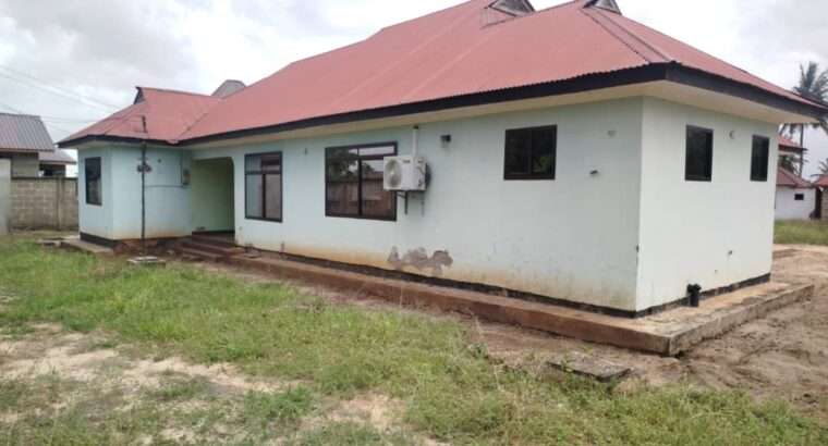 NYUMBA YA VYUMBA (4) KIWANJA SQM.4,450, KIBAHA