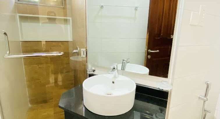 6 BDRMS UNFURNISHED VILLA ON TOURE DRIVE, MASAKI