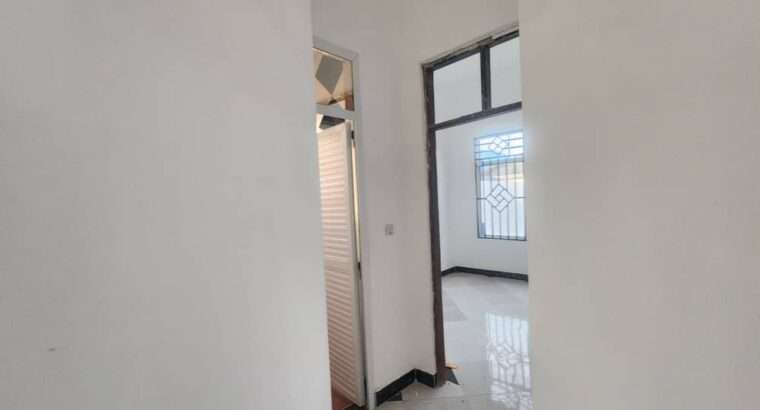 NYUMBA MPYA, VYUMBA VITATU (3) MBAGALA CHAMAZI