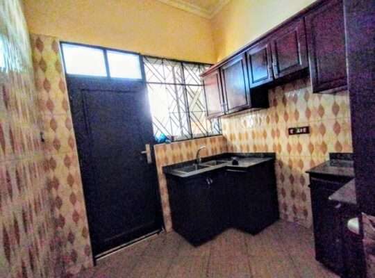 NYUMBA KALI YAKUHAMIA,TSHS.95 MILIONI,KINYEREZI.