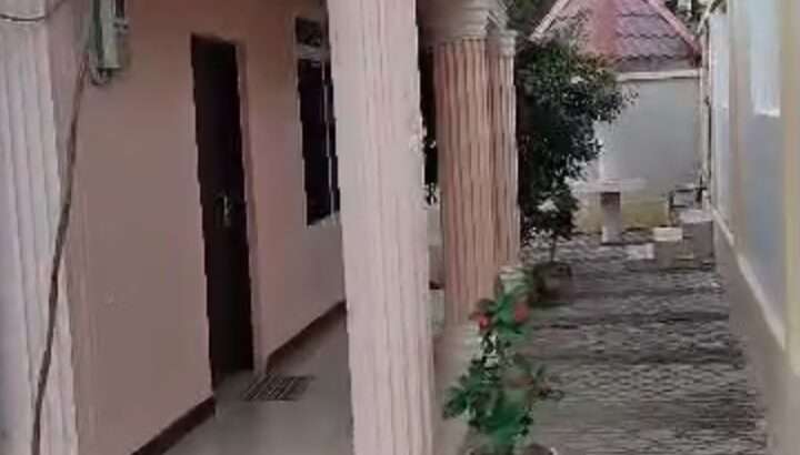 NYUMBA YENYE HATI, VYUMBA VITATU (3) GOBA MAGETI