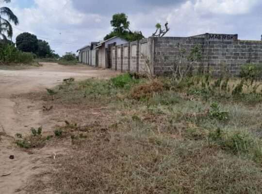 KIWANJA CHENYE HATI, SQM.1,091, TOANGOMA