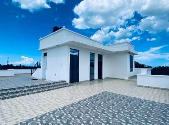 10 BDRM NEW FURNISHED HOME AT GEZA ULOLE.
