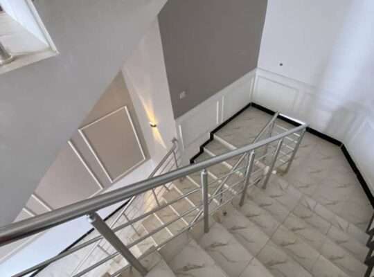 10 BDRM NEW FURNISHED HOME AT GEZA ULOLE.