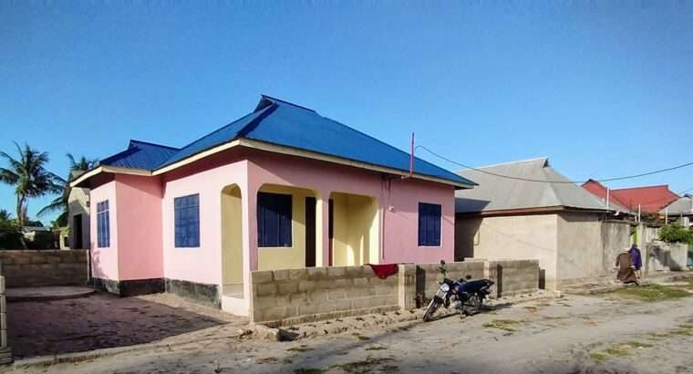 NYUMBA YENYE VYUMBA VITATU (3) BOMBAMBILI,UKONGA