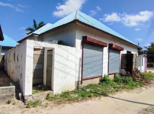 NYUMBA YENYE VYUMBA VITATU (3) KIGEZI, CHANIKA