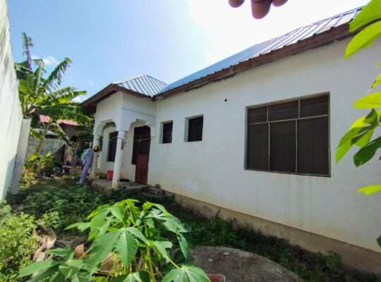NYUMBA YENYE VYUMBA VITATU (3) KIGEZI, CHANIKA