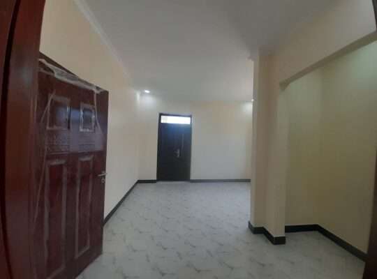GHOROFA MPYA YENYE SWIMING POOL, ROOM 7, KITONGA