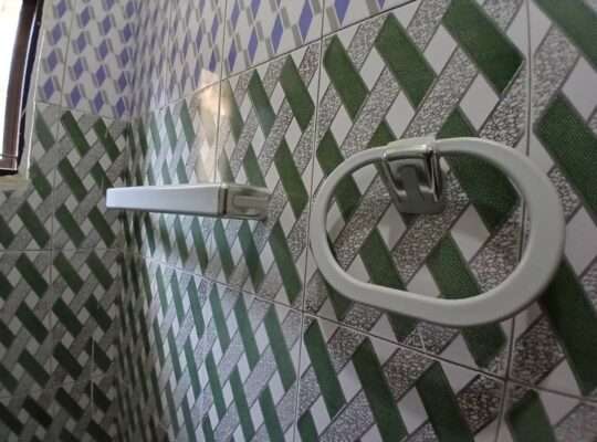 NYUMBA VYUMBA VINNE (4) MOSHI-BAR, UKONGA