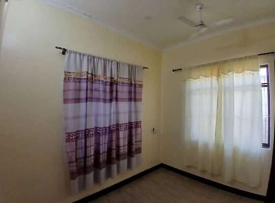 NYUMBA VYUMBA VINNE (4) MOSHI-BAR, UKONGA