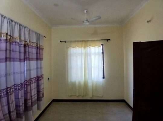 NYUMBA VYUMBA VINNE (4) MOSHI-BAR, UKONGA