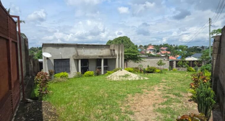 NYUMBA YENYE HATI, VYUMBA 3,GOBA NJIA NNE