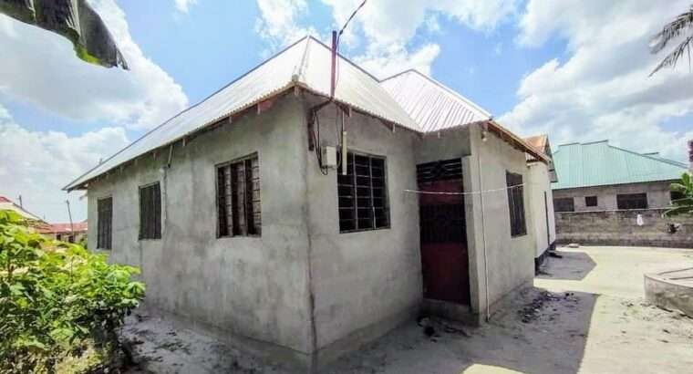 NYUMBA YAKUMALIZIA, VYUMBA VINNE (4) MAJOHE