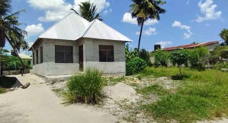 NYUMBA YAKUMALIZIA, VYUMBA VINNE (4) MAJOHE