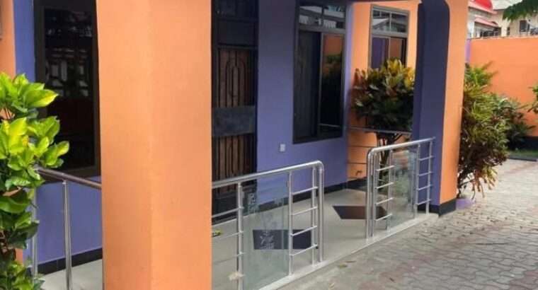 NYUMBA YENYE VYUMBA VITATU (3) KINYEREZI/KIBAGA.