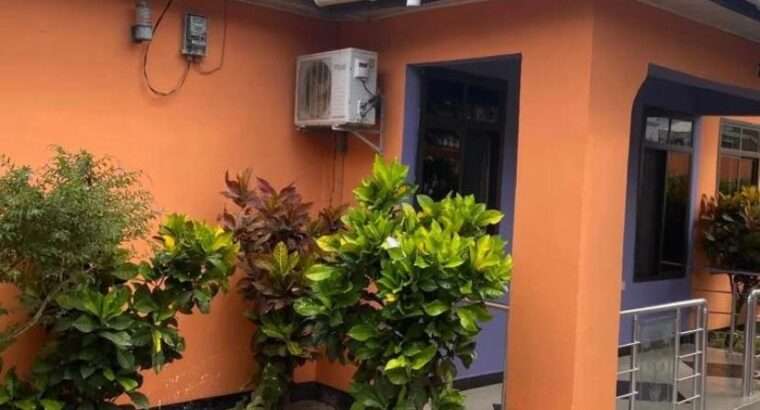 NYUMBA YENYE VYUMBA VITATU (3) KINYEREZI/KIBAGA.