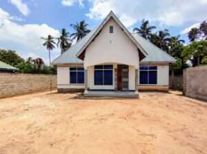NYUMBA YENYE VYUMBA VITATU (3) PUGU KONA.