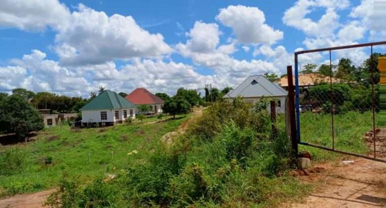 KIWANJA CHENYE HATI, SQM.1,500, KIBAMBA LUGURUNI