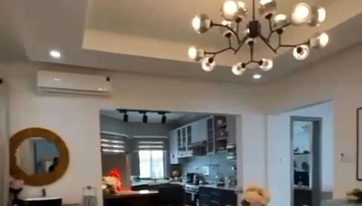 GOROFA YA-KISASA, VYUMBA VINNE(4) GOBA-KULANGWA.