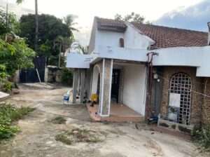 NYUMBA YENYE VYUMBA VITATU (3) KINONDONI-STUDIO