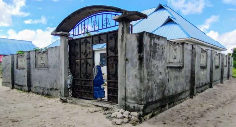 NYUMBA YA VYUMBA 3, KIVULE FREMU 10