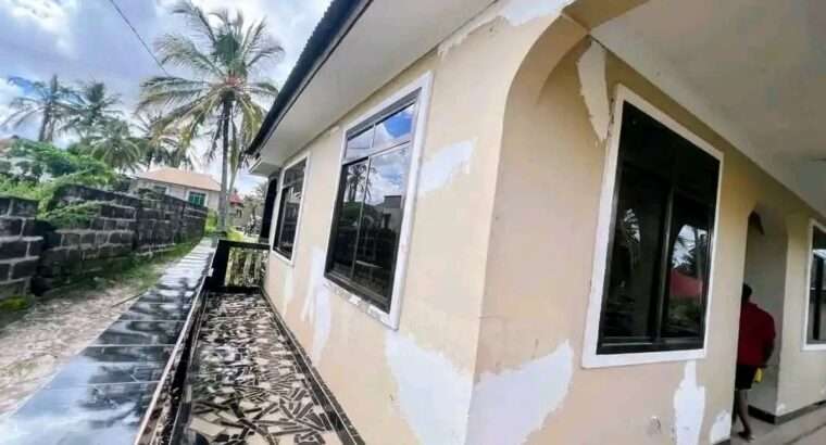 NYUMBA YA VYUMBA VITATU (3)KIBAMBA SHULE/HONDOGO