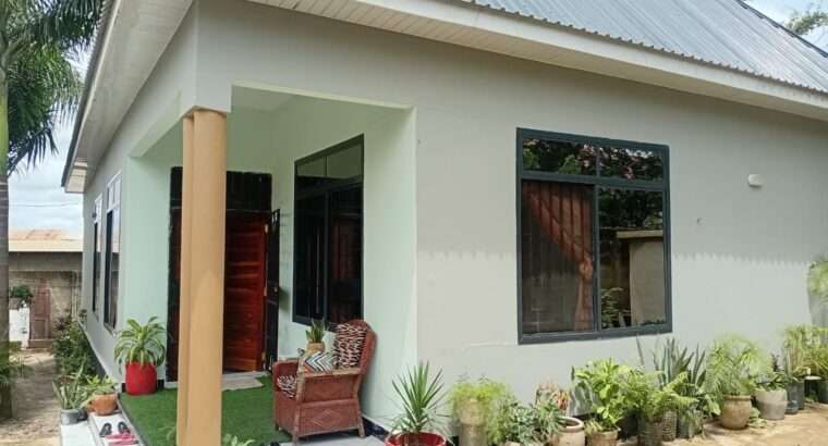 NYUMBA NZURI SANA YAKUHAMIA, MADALE-FLAMINGO.