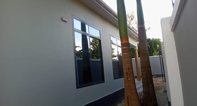 NYUMBA NZURI SANA YAKUHAMIA, MADALE-FLAMINGO.