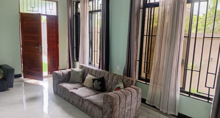 NYUMBA NZURI SANA YAKUHAMIA, MADALE-FLAMINGO.