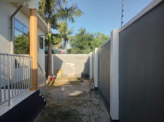 NYUMBA NZURI SANA YAKUHAMIA, MADALE-FLAMINGO.