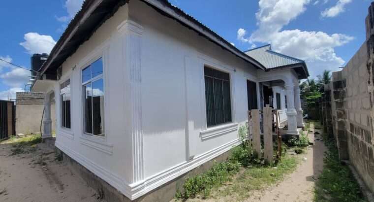 NYUMBA YENYE VYUMBA VINNE(4) MBAGALA-KINGUGI.